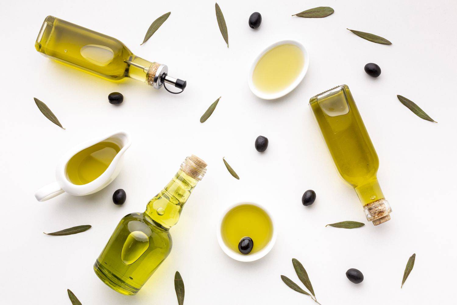 does olive oil expire GettyImages 1482216496 11564a96b3e54186b3cdb1d3a4098e9f راهنمای خرید روغن زیتون اصل: نکات کلیدی جامع و قیمت ها